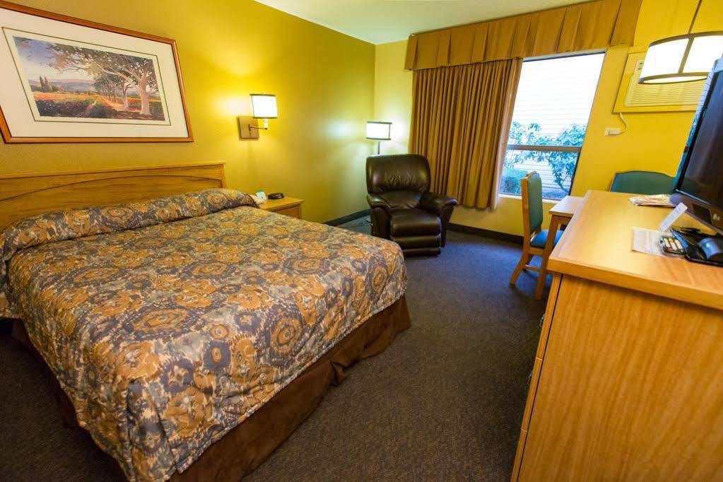 Hotel The Portlander And Marketplace Portland